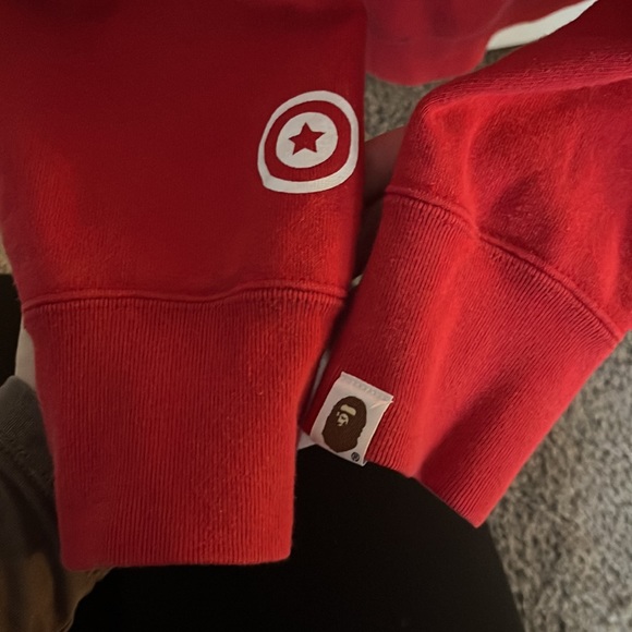 Authentic BAPE hoodie - Picture 2 of 8